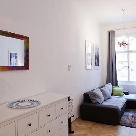 Prague Center Apartment With Fireplace Luaran gambar